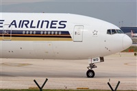 Adolfmalet-Spotters Barcelona-El Prat. Click to see full size photo