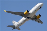 Jordi Rull Dalmau.Spotters BCN-El Prat. Click to see full size photo