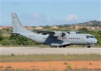 Anonymous aviation photographer-AIRE.ORG. Click to see full size photo