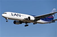 Adolfmalet-Spotters Barcelona-El Prat. Click to see full size photo