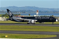 �Miguel A. �gueda Rguez.  (CANARY ISLANDS SPOTTING). Click to see full size photo