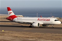 �Alfonso Sol�s - Asociaci�n Canary Islands Spotting. Click to see full size photo