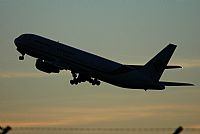 Rafael Alvarez Cacho- www.aviaciondigital.com. Click to see full size photo
