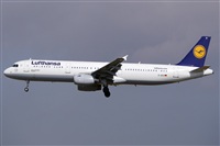 Adolfmalet-Spotters Barcelona-El Prat. Click to see full size photo