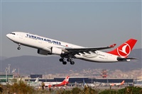 Jordi Rull Dalmau.Spotters BCN-El Prat. Click to see full size photo