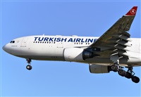 Adolfmalet-Spotters Barcelona-El Prat. Click to see full size photo