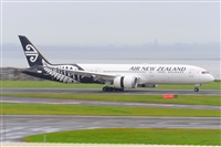 �Miguel A. �gueda Rguez.  (CANARY ISLANDS SPOTTING). Click to see full size photo