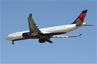 Adolfmalet-Spotters Barcelona-El Prat. Click to see full size photo