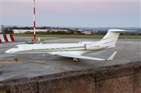 �Aar�n25. Click to see full size photo