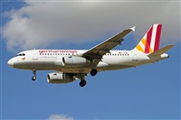 Jordi Rull Dalmau.Spotters BCN-El Prat. Click to see full size photo