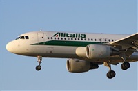 Jordi Rull Dalmau.Spotters BCN-El Prat. Click to see full size photo