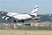 Adolfmalet-Spotters Barcelona-El Prat. Click to see full size photo