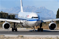 Adolfmalet-Spotters Barcelona-El Prat. Click to see full size photo