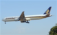Adolfmalet-Spotters Barcelona-El Prat. Click to see full size photo