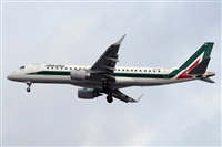 Adolfmalet-Spotters Barcelona-El Prat. Click to see full size photo