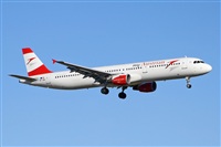 Jordi Rull Dalmau.Spotters BCN-El Prat. Click to see full size photo