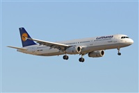 Adolfmalet-Spotters Barcelona-El Prat. Click to see full size photo