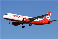 Adolfmalet-Spotters Barcelona-El Prat. Click to see full size photo