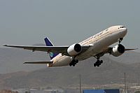 Jos Miguel Bernases - Noisy Spotters. Click to see full size photo