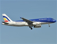 Rubn Gil - Noisy Spotters. Click to see full size photo