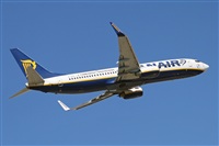 Jordi Rull Dalmau.Spotters BCN-El Prat. Click to see full size photo