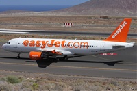 Alfonso Sols - Asociacin Canary Islands Spotting. Click to see full size photo