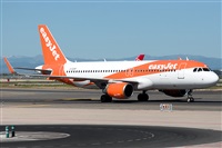 �Sergio Cambronero - Asociaci�n AIRE. Click to see full size photo